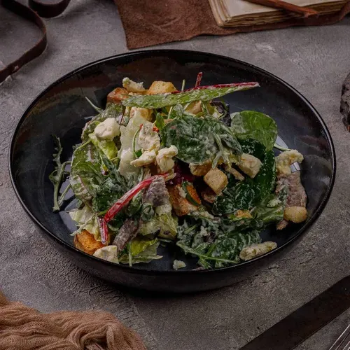 Salată cu carne de curcan 