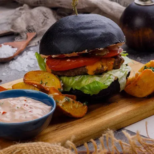 Burger Black cu vită