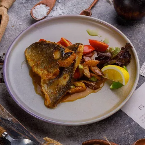 Dorado cu legume în sos berblanc