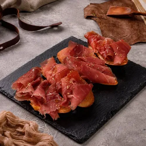 Bruschette cu prosciutto